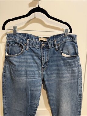 GAP Light Blue Straight Fit Men’s Jeans 36x32